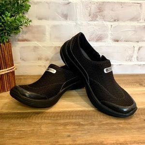 💖Bzees Black Slip-ons with great cushioning